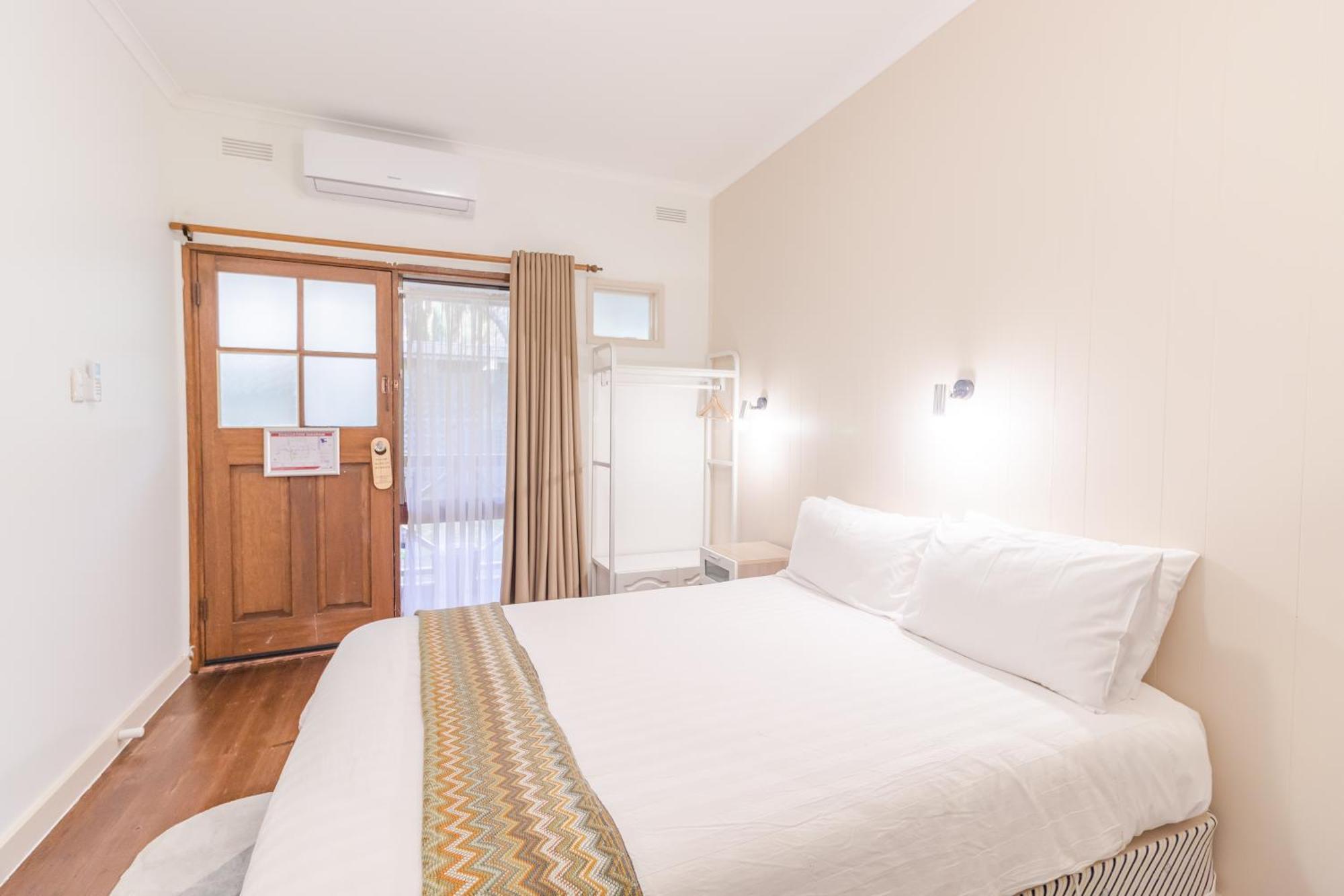 Warburton Lodge 外观 照片